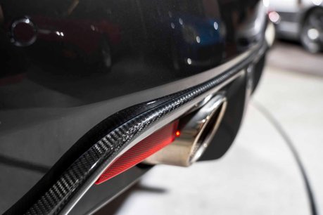 Aston Martin DBS V12 VOLANTE. FULL ASH. CARBON EXT. CERAMIC BRAKES. BANG & OLUFSEN. 46