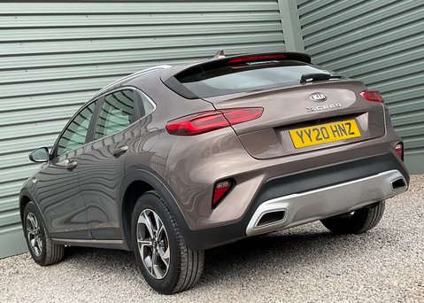 Kia Xceed 1.0 T-GDI 2 ISG 10