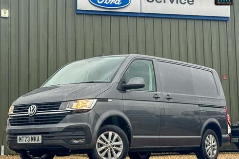 Volkswagen Transporter AUTO SWB L1H1 Low Roof Highline T30 Air Con Alloys Sensors EURO 6