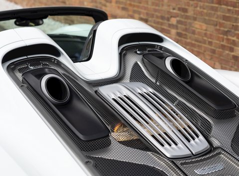 Porsche 918 Spyder 37