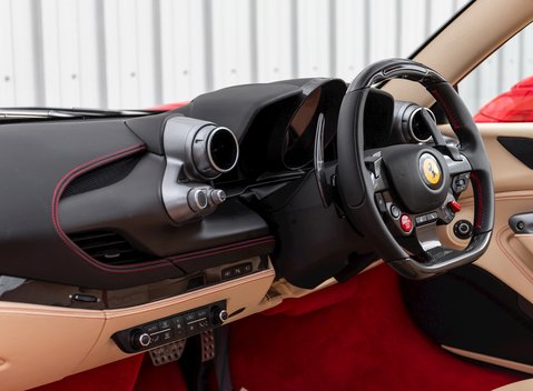 Ferrari F8 Tributo Spider 18