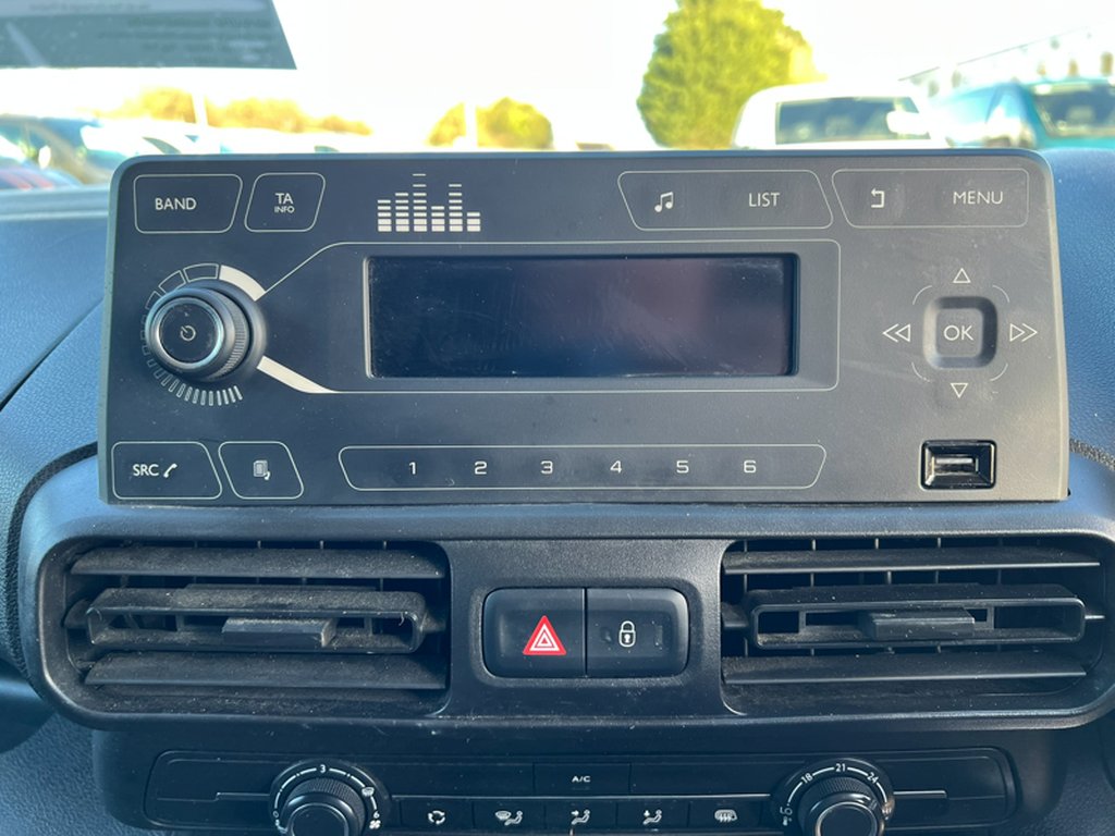 2020 Vauxhall ComboSWB L1H1 Low Roof Sportive 2000 Sensors EURO 6 NO — thumbnail 32 of 51
