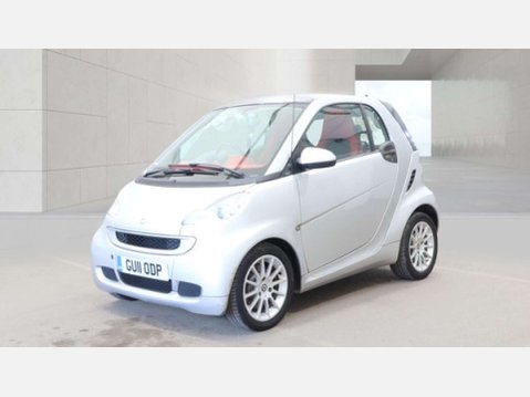 Smart Fortwo Coupe 0.8 CDI Passion Coupe 2dr Diesel SoftTouch Euro 5 (54 bhp) 2