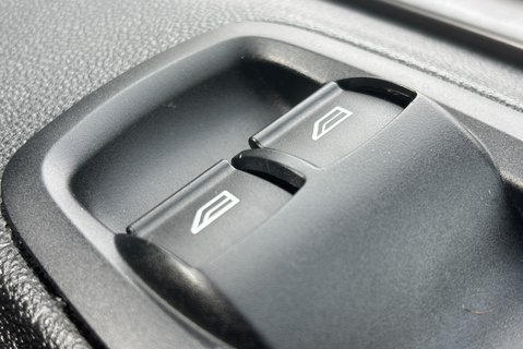Ford Transit Custom 320 L1 Leader 130 ps Panel Van - Sat Nav / Air Con 35