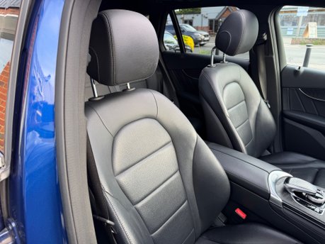 Mercedes-Benz GLC 3.0 GLC350d V6 AMG Line (Premium Plus) SUV 5dr Diesel G-Tronic 4MATIC 28