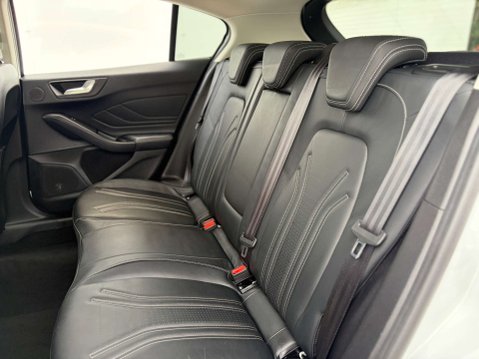 Ford Focus 1.0 Focus Vignale Auto 5dr 65