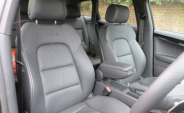 Audi RS3 Sportback 8