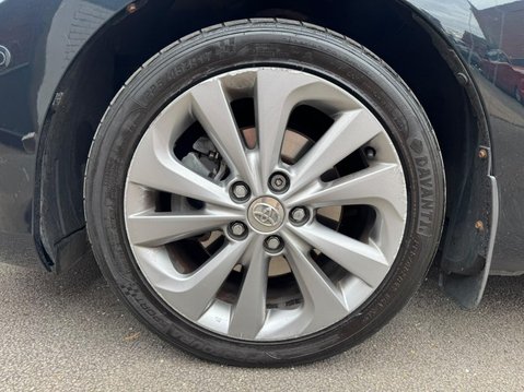 Toyota Auris 1.8 VVT-h Excel CVT Euro 5 (s/s) 5dr 22