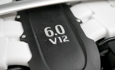 Aston Martin V12 Vantage S 26