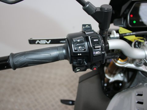Yamaha MT-10 MT-10 SP MTN1000D 18