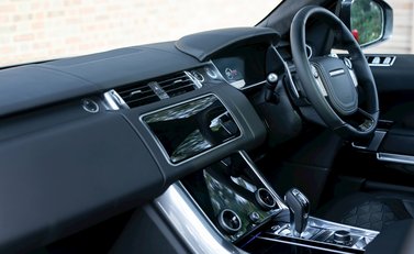 Land Rover Range Rover Sport 5.0 SVR 21