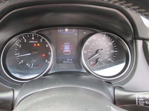 Nissan Qashqai 1.3 DIG-T N-Connecta Euro 6 (s/s) 5dr 20