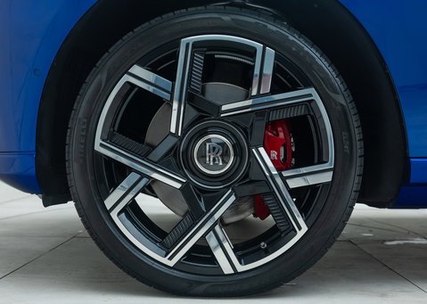 Rolls-Royce Cullinan Series II BLACK BADGE