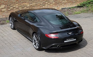 Aston Martin Vanquish 7