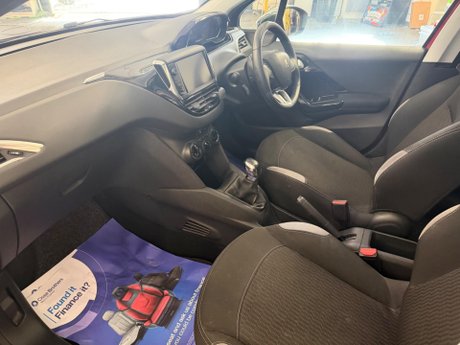 Peugeot 208 1.2 VTi Style Euro 5 5dr 34