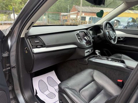 Volvo XC90 2.0 XC90 Momentum D5 PowerPulse AWD Auto 4WD 5dr 11
