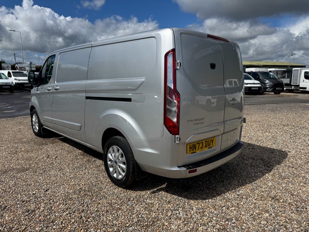 Ford Transit Custom LWB L2H1 [SOLD MM] Low Roof Limited 300 Air Con Alloys Sensors EURO 6 10