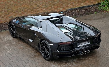 Lamborghini Aventador LP 700-4 Roadster 3