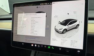 Tesla Model Y LONG RANGE AWD TOW BAR One Owner GROK AI Adaptive LEDs Pano Roof VAT Q 22