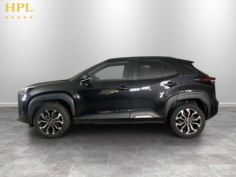 Toyota Yaris Cross 1.5 VVT-h Design SUV 5dr Petrol Hybrid E-CVT Euro 6 (s/s) (116 ps) Air Con 4