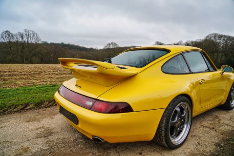 Porsche 911 CARRERA 4 16