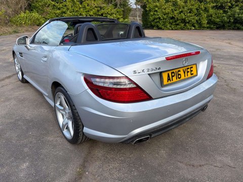 Mercedes-Benz SLK 2.1 SLK 250 D AMG Sport Auto 2dr 8