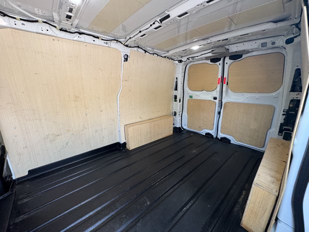 Ford Transit Custom SWB L1H1 Low Roof Limited 300 Air Con Alloys Cam Sensors EURO 6 11