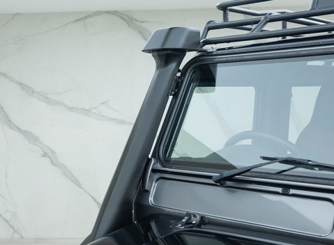 Land Rover Defender 90 Adventure 29