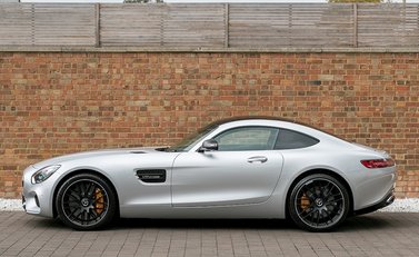 Mercedes-Benz Amg GT GT S 2