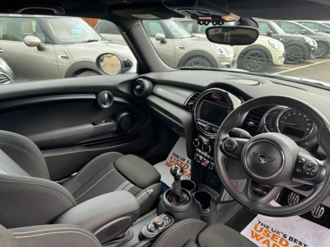 Mini Hatch 1.5 Cooper Sport Hatchback 3dr Petrol Manual Euro 6 (s/s) (136 ps) 14