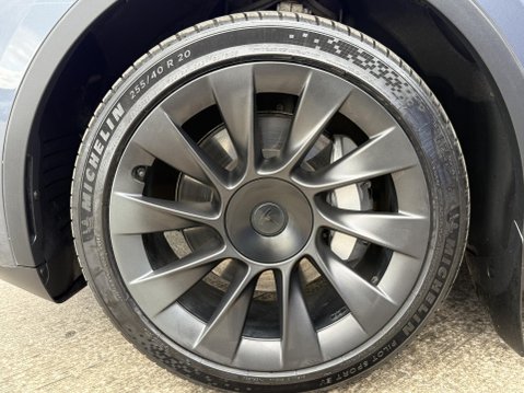 Tesla Model Y SUV 5dr Electric Auto RWD (346 ps) 17