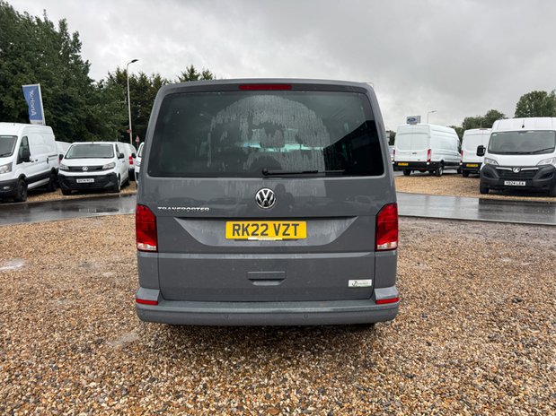 Volkswagen Transporter Crew Cab AUTO SWB L1H1 T32 Tdi Kombi Highline Air Con Sensors SELECT 8