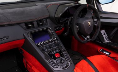 Lamborghini Aventador SV LP 750-4 Roadster 18