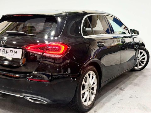 Mercedes-Benz A Class 1.5 A180d Sport (Executive) Hatchback 5dr Diesel 7G-DCT Euro 6 (s/s) (116 p 20