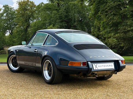 Porsche 911 CARRERA 3.2 BACK-DATE 7