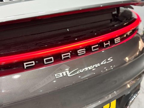 Porsche 911 3.0T 992 Carrera 4S Coupe 2dr Petrol PDK 4WD Euro 6 (s/s) (450 ps) 36