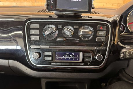 Volkswagen Up 1.0 High up! Hatchback 5dr Petrol ASG Euro 6 (75 ps) 31