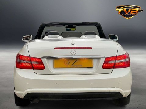 Mercedes-Benz E Class 1.8 E250 Sport CGI BlueEfficiency Automatic 2dr - NATIONAL DELIVERY* 23
