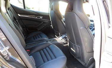 Porsche Panamera Turbo S 4