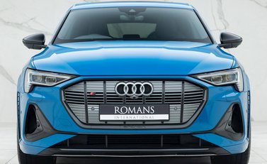 Audi E-Tron S Sportback 4