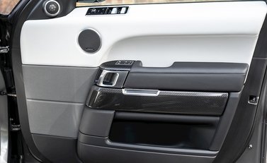 Land Rover Range Rover Sport SVR 21