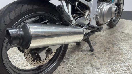 Suzuki GS500 1999 21K RUNNING PROJECT BIKE 500CC A2 COMMUTER 23