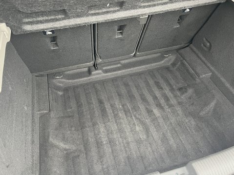 Vauxhall Astra 1.4T 16V 150 Elite Nav 5dr 33