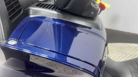 Honda FJS 2003 ONLY 18K LARGE 600CC MAXI SCOOTER NEW MOT SERVICED 36