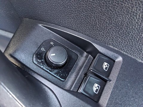 SEAT Ibiza SE DESIGN 23