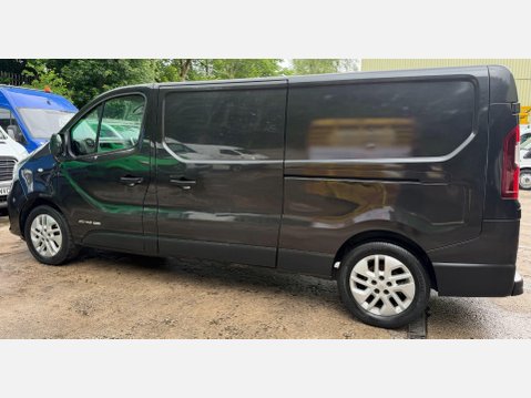 Renault Trafic 1.6 dCi ENERGY 29 Sport Nav Panel Van 5dr Diesel Manual LWB Standard Roof E 17