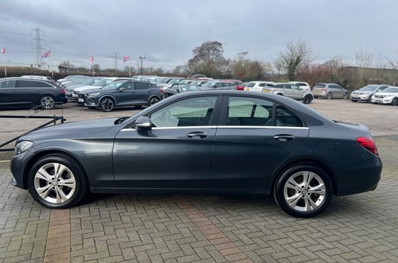 Mercedes-Benz C Class C200 SE PETROL 4 Door 10