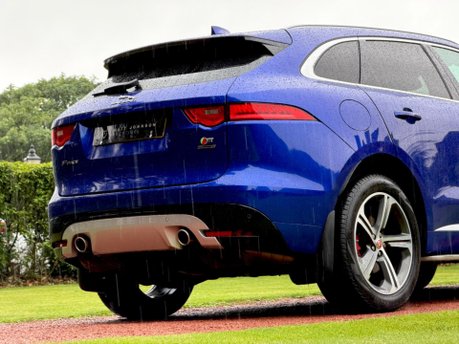 Jaguar F-Pace I V6 S AWD 4