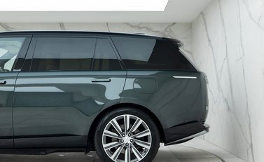 Land Rover Range Rover P440e Autobiography LWB PHEV 27