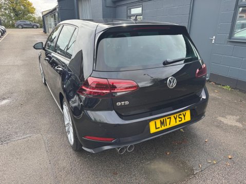 Volkswagen Golf GTD TDI DSG 42